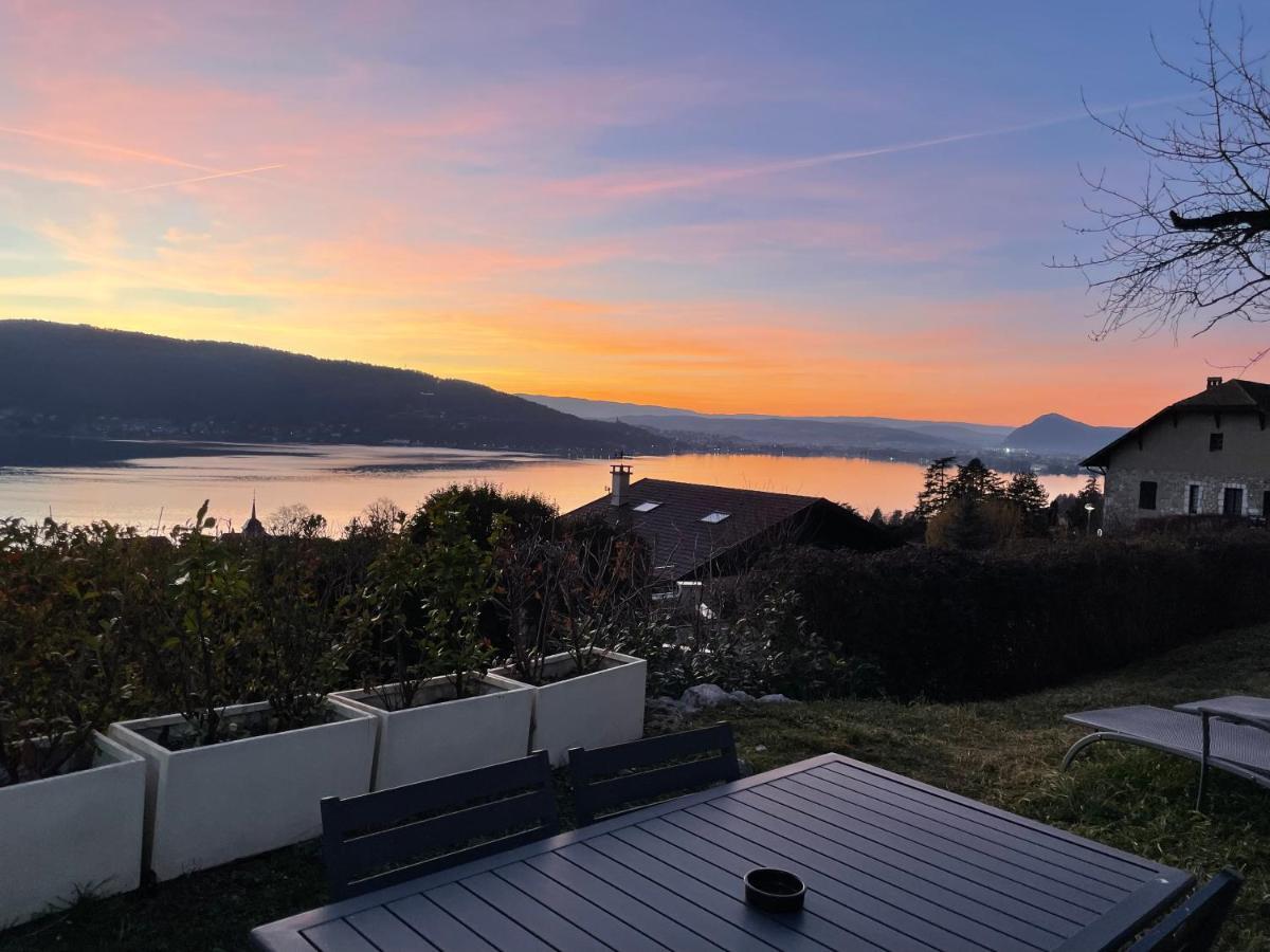 Maisonnette Vue Panoramique Lac D'Annecy فيير دو لاك المظهر الخارجي الصورة
